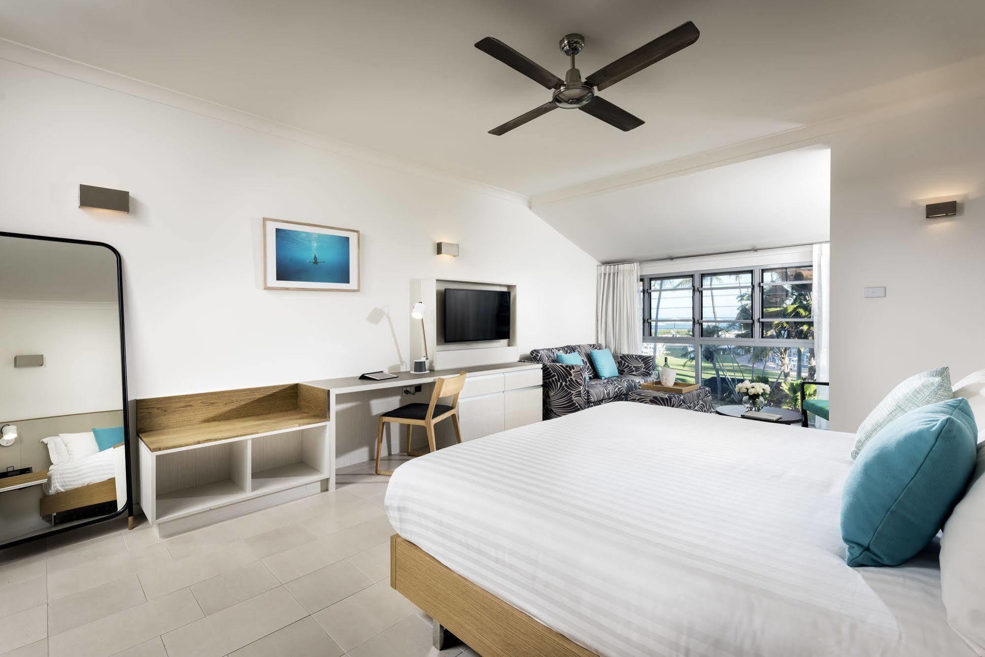 Mangrove Hotel Broome Esterno foto
