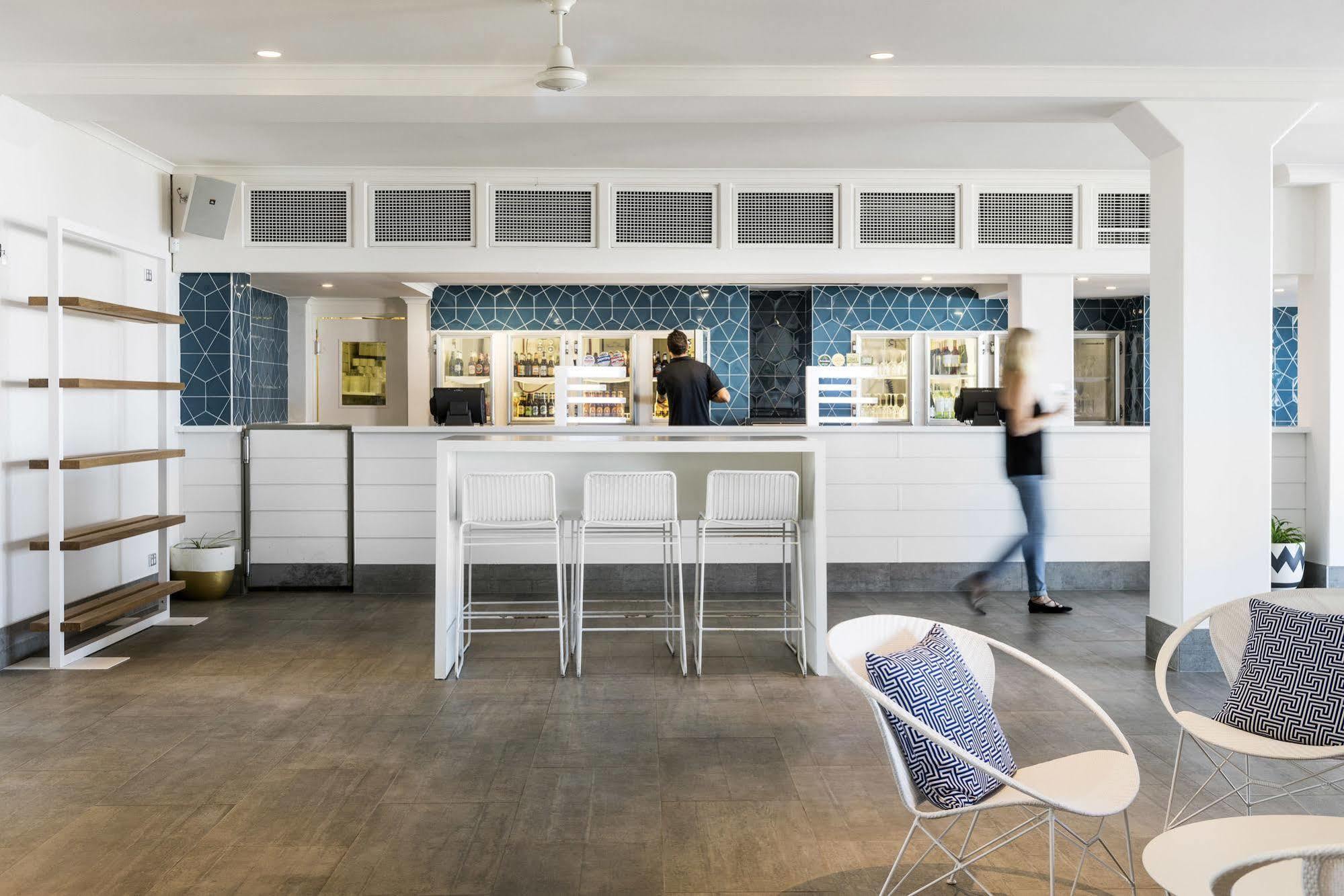 Mangrove Hotel Broome Esterno foto